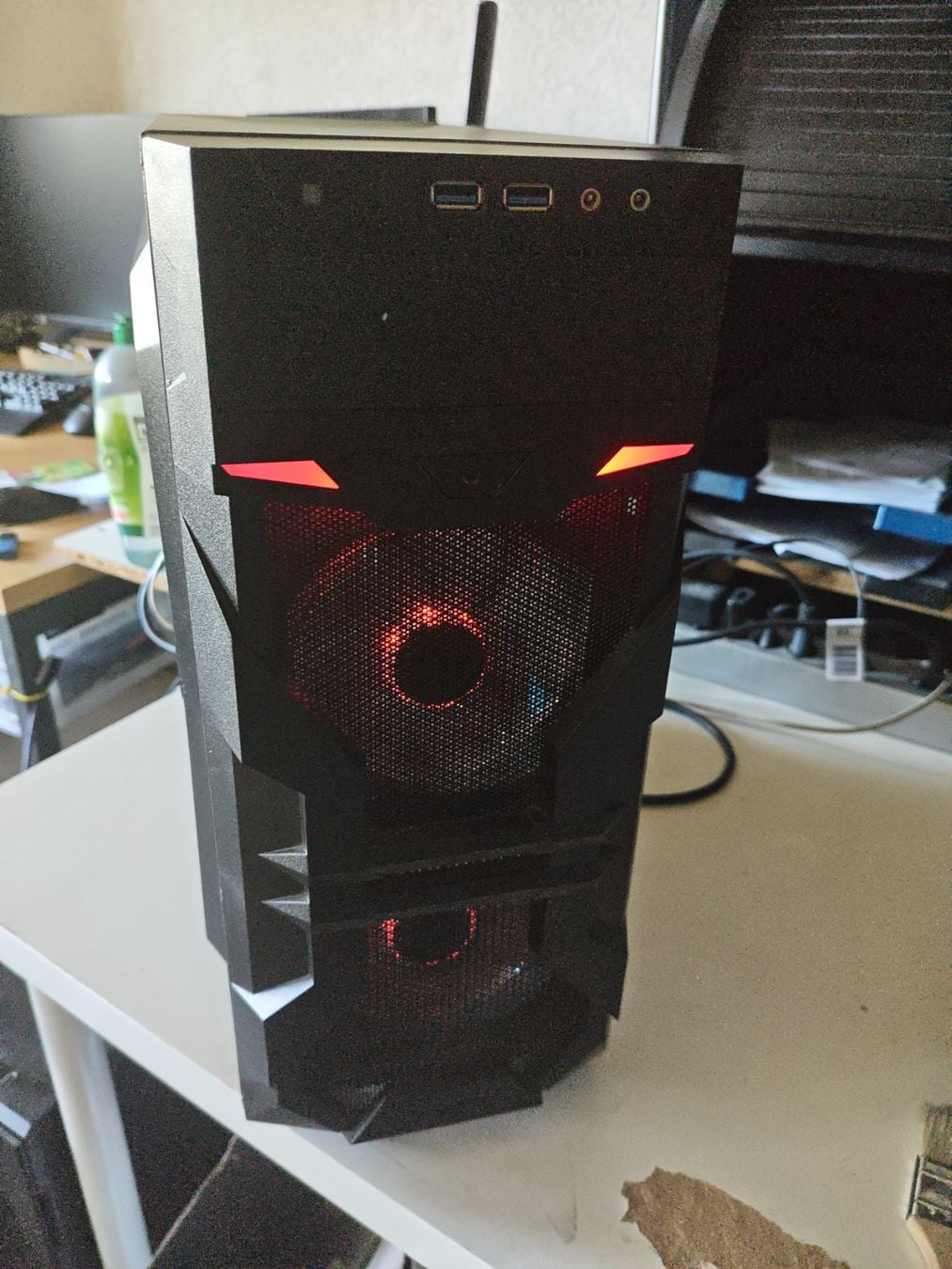 Ryzen 2600,16 DDR4, GTX 980Ti, SSD 500GB 10